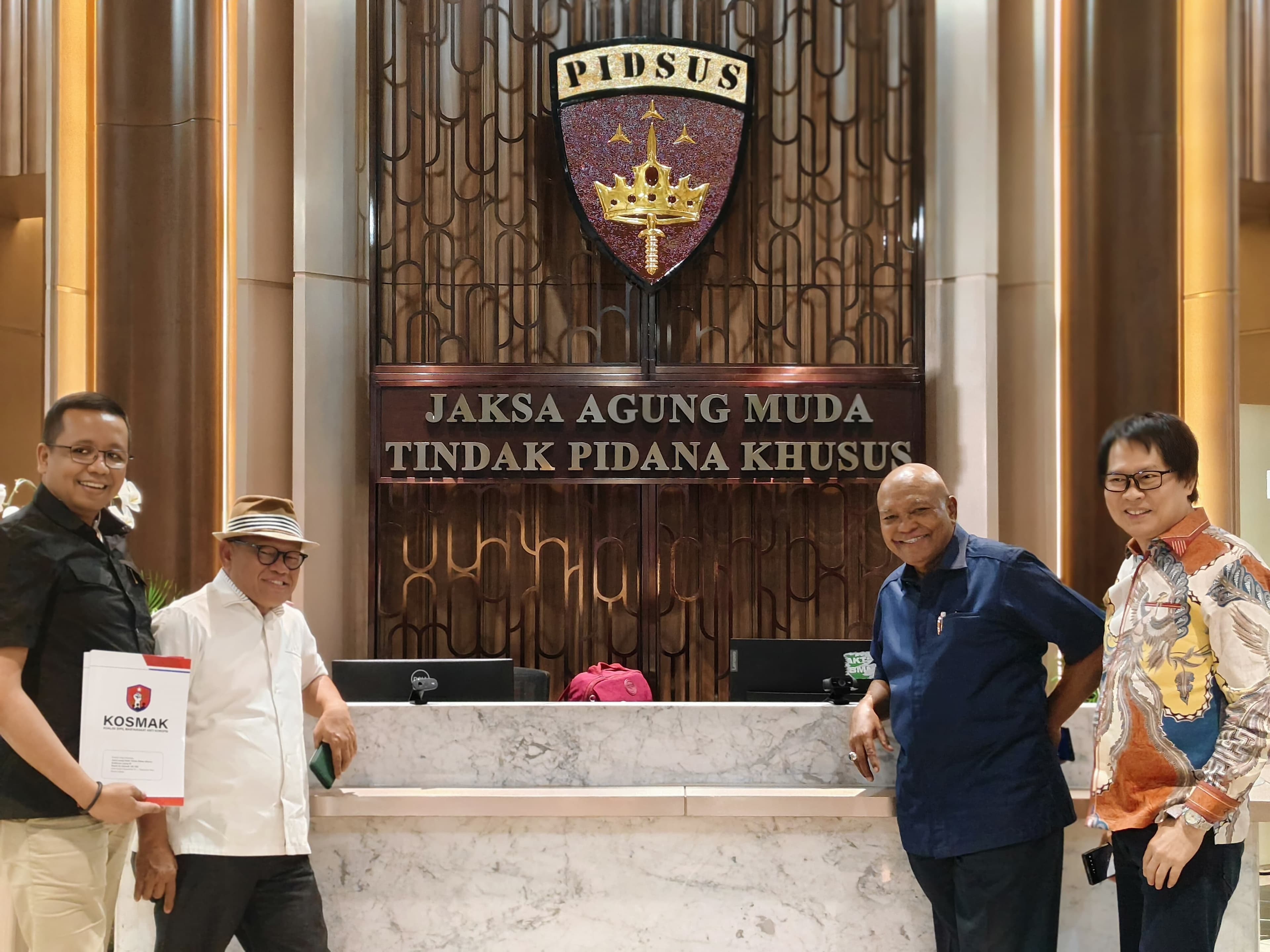 Lagi, KOSMAK Datangi Gedung Bundar, Desak Kejagung Usut Pihak Lain dalam Kasus Batu Bara PLN EPI