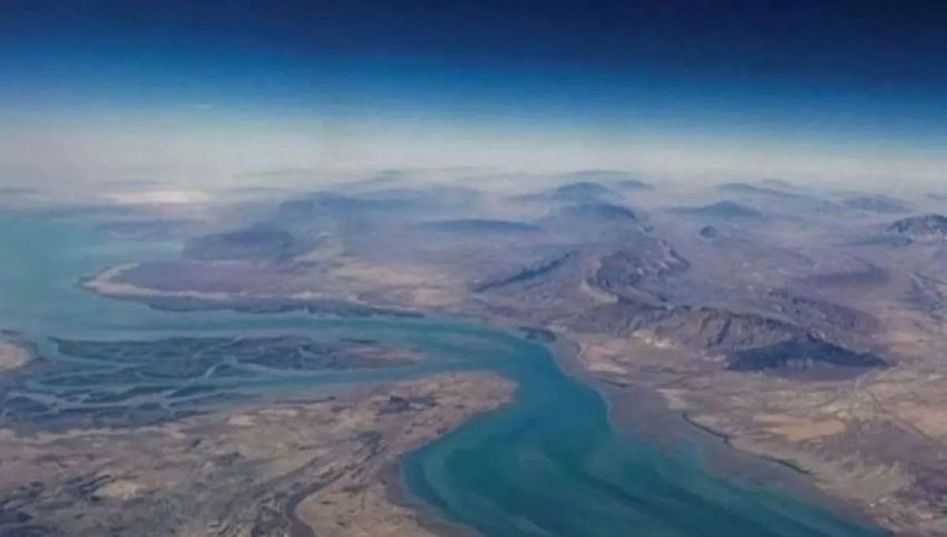 Eropa Rundingkan Selat Hormuz dengan Garda Revolusi Iran