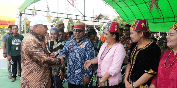 Pembangunan yang pesat di Wahau Kutai Timur, membuat Gubernur Isran Noor Bangga