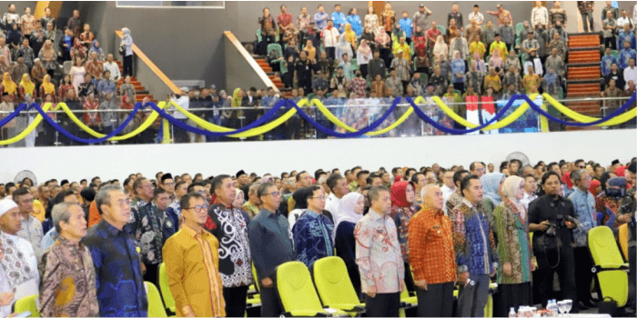 Protes akhir masa jabatan, Isran Hadi : Kami tidak mengucapkan selamat tinggal, kami meminta maaf.